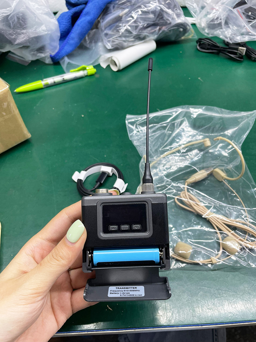 G4Max/BP-BH Wireless Headset Microphone for Stage Performance