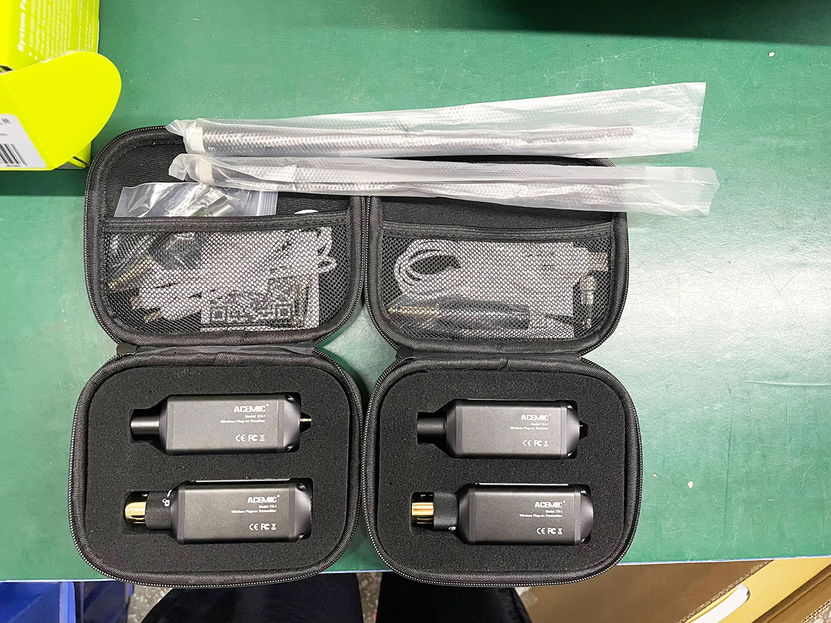 RT-1 Plug-On XLR Wireless Audio Transmitter and Receiver