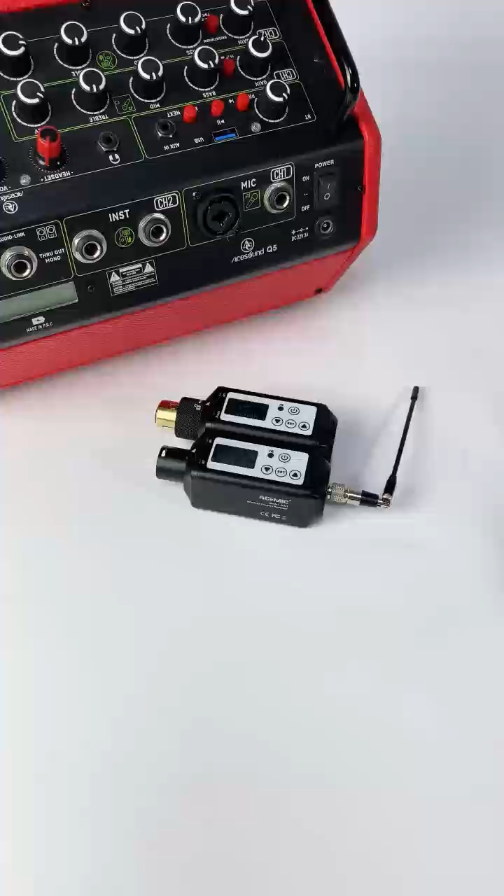 RT-1 Plug-On XLR Wireless Audio Transmitter and Receiver